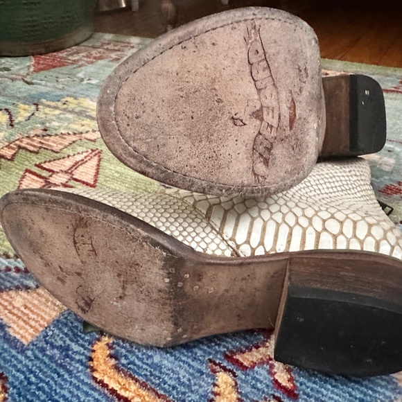 Freebird by Steven Saga Booties - Picture 5 of 5